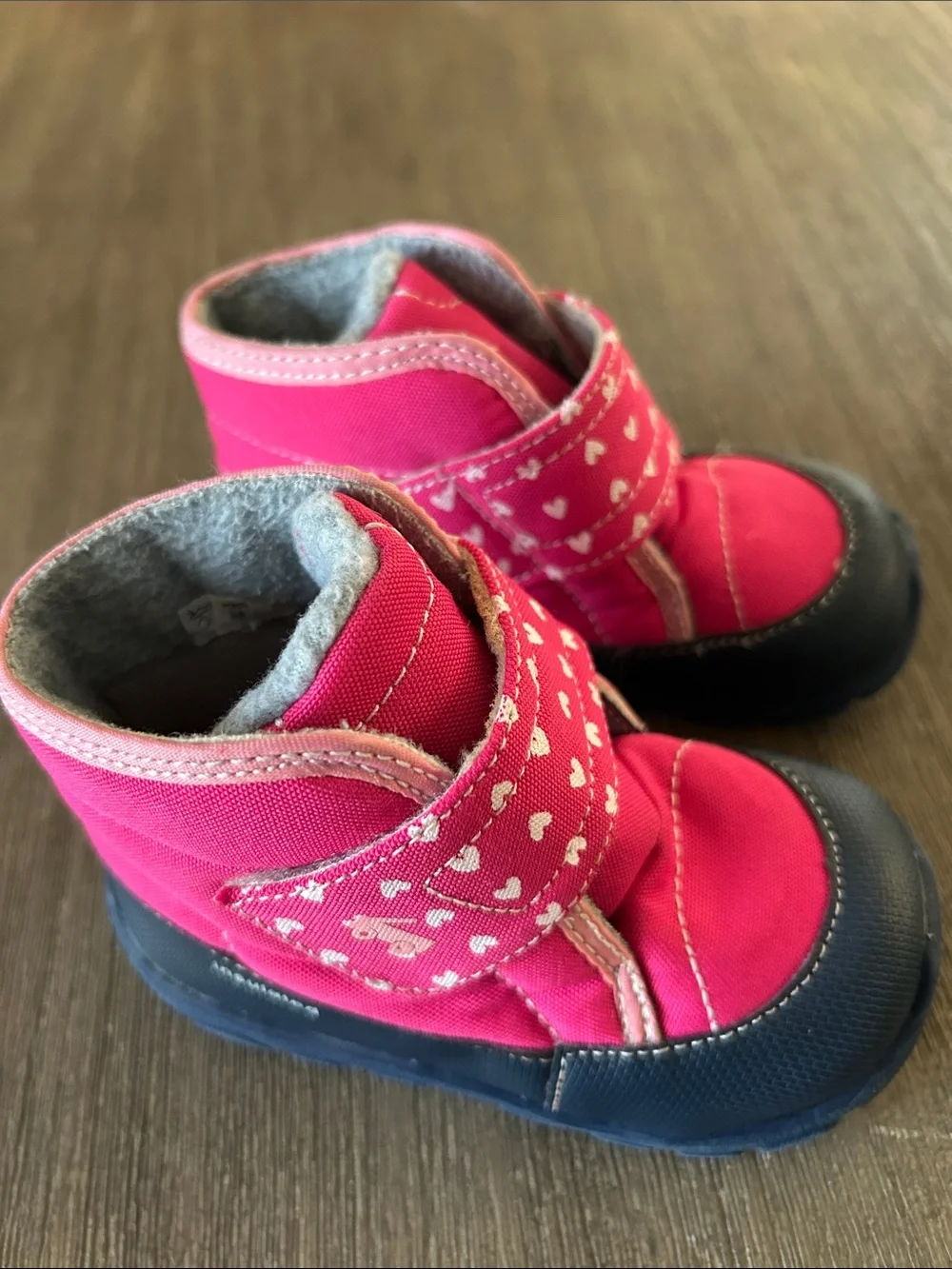 See Kai run Pink Heart Winter Boots - Cozy Insulated Toddler Shoes, Sz. 8, S/New